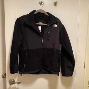 Black North Face Women’s Fleece Jacket